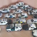 Od kilkunastu lat kolekcjonuje policyjne pojazdy, a na co dzie sam jest policjantem