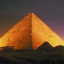 Bastion w krainie piramid i fellachw