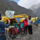 Podróżnik z Wrocławia przejechał rowerem przez Himalaje. Pokonał 1300 km przez najwyższe przełęcze świata 
