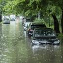 Jak rozpozna auto po powodzi? Eksperci z Autoplac wyjaniaj