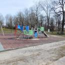 Wymiana nawierzchni placu zabaw w parku w ernikach Wrocawskich