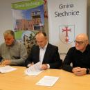 Budujemy wietlic wiejsk w ukaszowicach – umowa z wykonawc podpisana